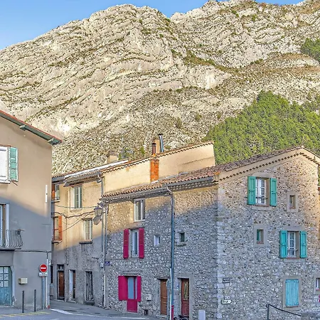 Maison La Placette, Plan D'eau * 锡斯特龙